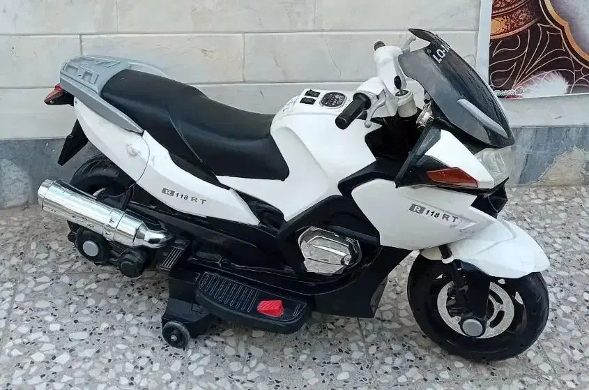 موتور شارژی سایز بزرگ دو نفرهو ماشین شارژی لوکس|اسباببازی|قم, یزدانشهر|دیوار