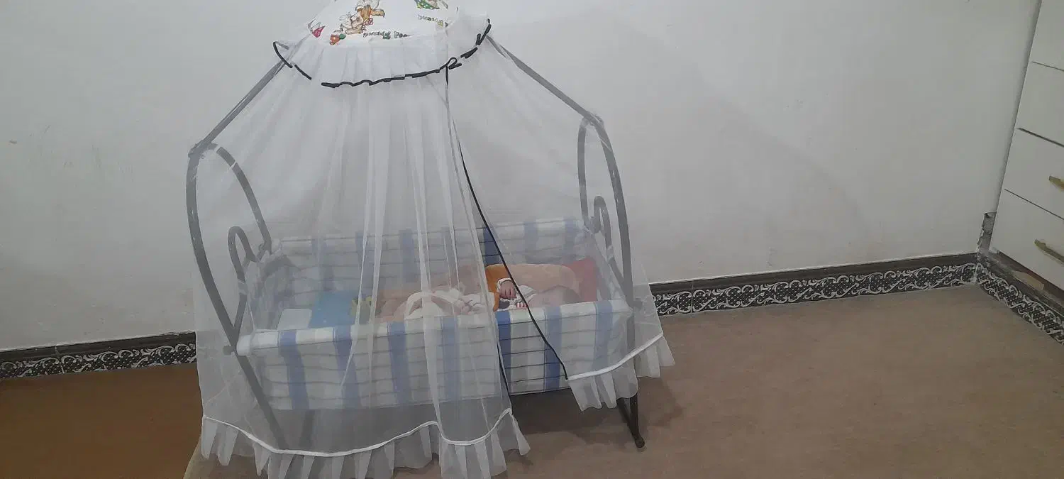 تخت خواب گهواره|تخت و صندلی بچه|نورآباد, |دیوار