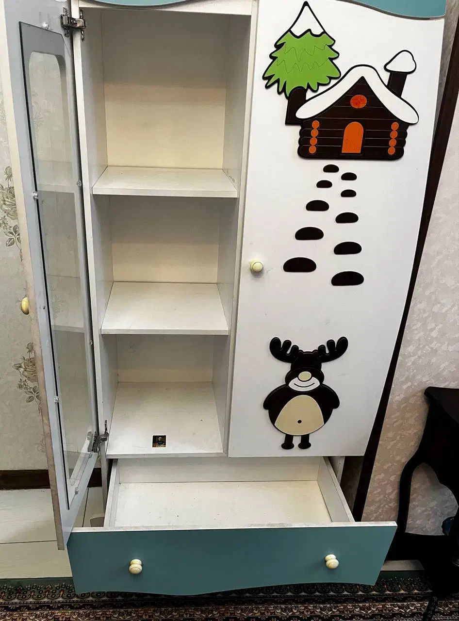 تخت و کمد کودک و نوجوان|تخت و سرویس خواب|کرج, حصارک بالا|دیوار