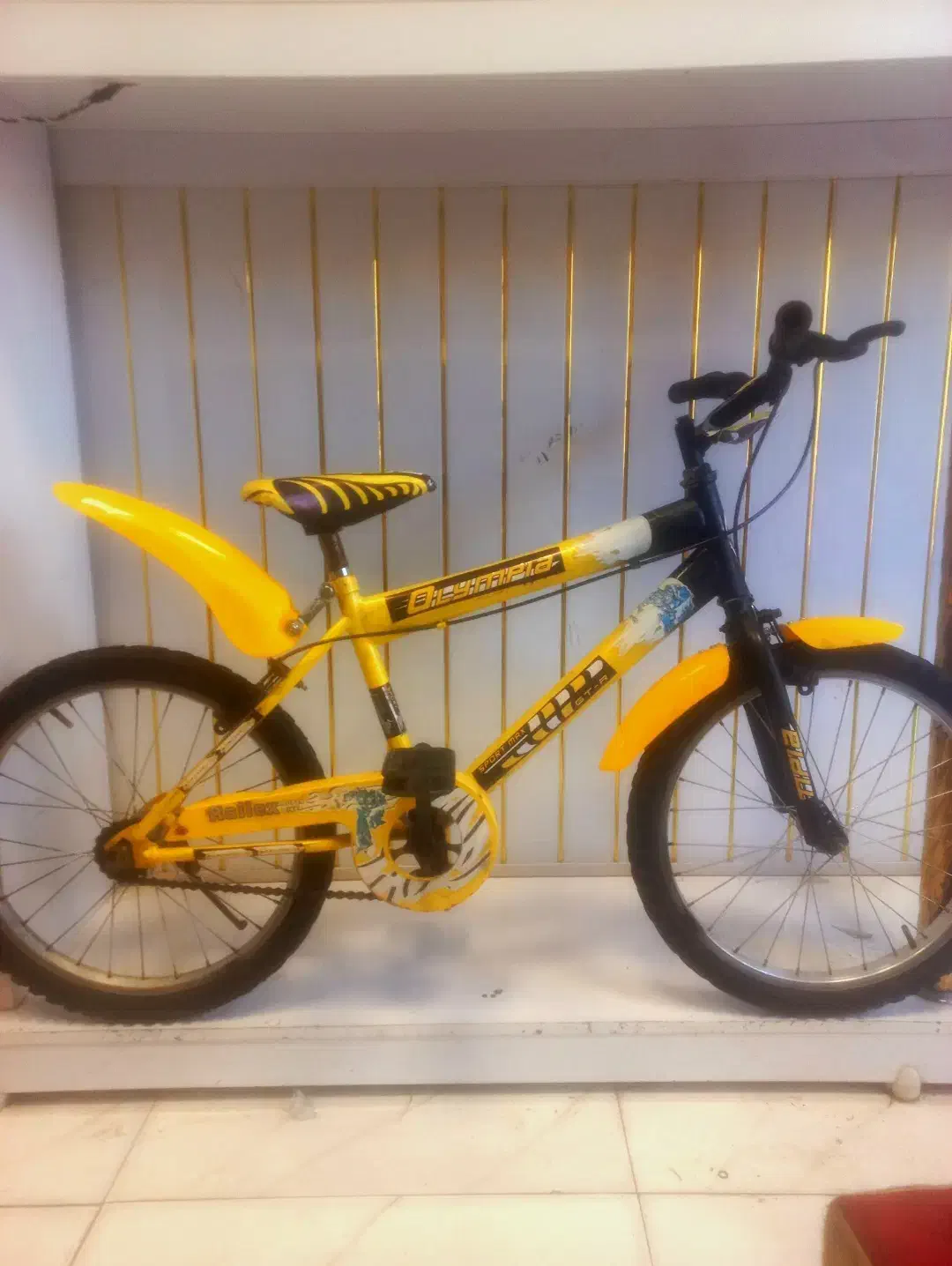 دوچرخه ۲۰ تمیز تمیز سالم سالم بدونه هیچ عیبی|دوچرخه، اسکیت، اسکوتر|قم, شاه ابراهیم|دیوار