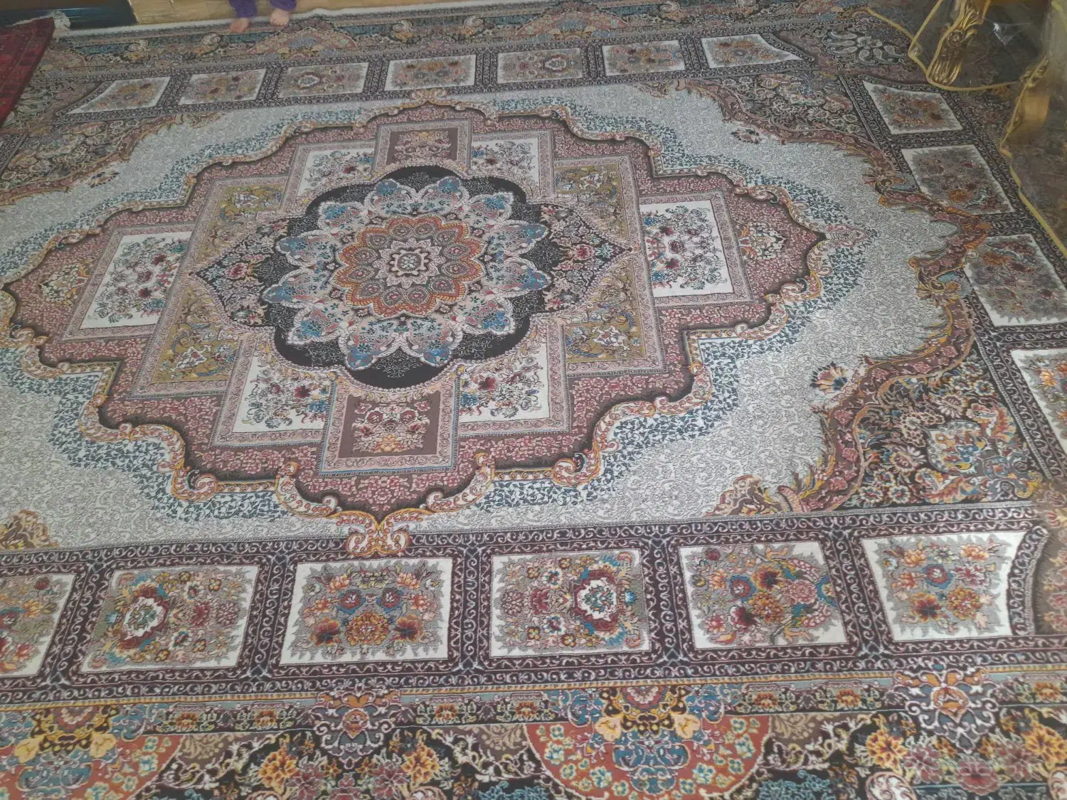 دوعددفرش ۱۲متردرحدنوبفروش میرسد|فرش|اهر, |دیوار