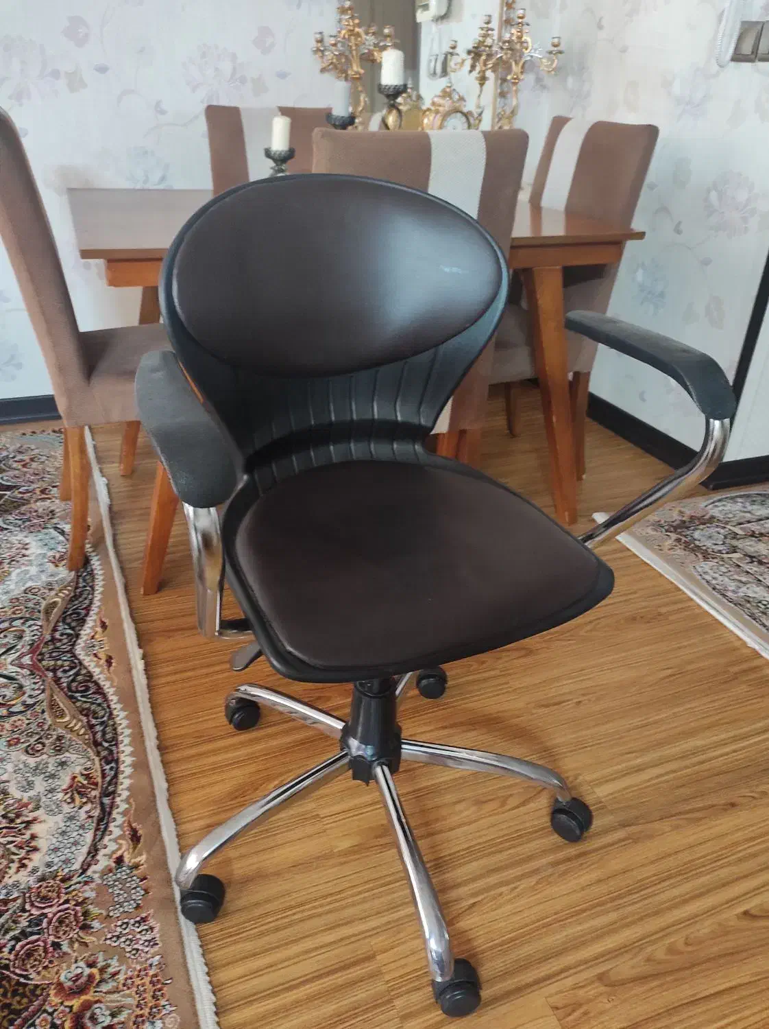 صندلی چرخدار اداری سالم|صندلی و نیمکت|اصفهان, خلجا|دیوار