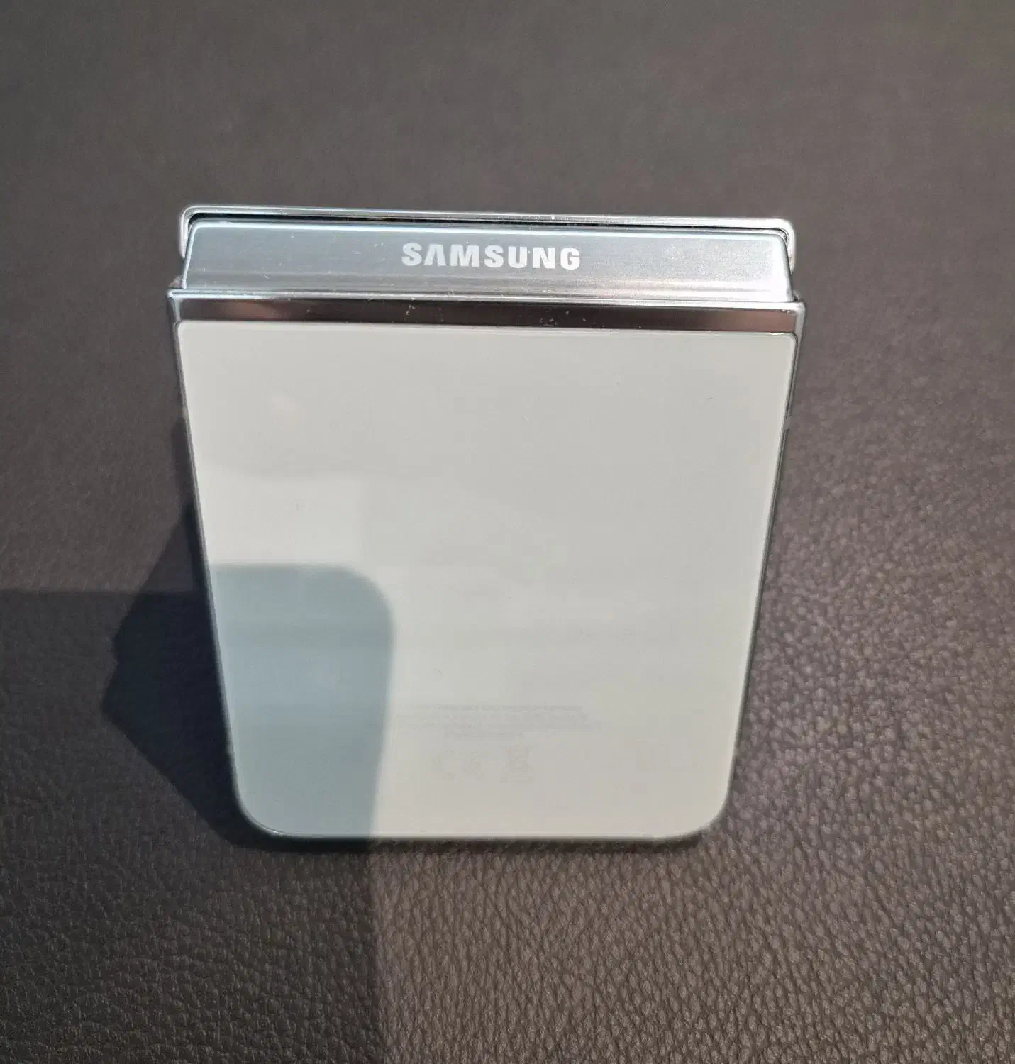 Galaxy Z Flip 5 تمیز کم کارکرد|موبایل|تهران, الهیه|دیوار