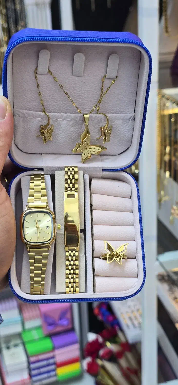 ست ساعت ودستبند وگردنی وانگشتر|بدلیجات|سقز, |دیوار