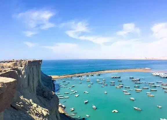 تور طبیعت‌گردی با اقامت ویلا و ترانسفر فرودگاهی|تور و چارتر|چابهار, |دیوار