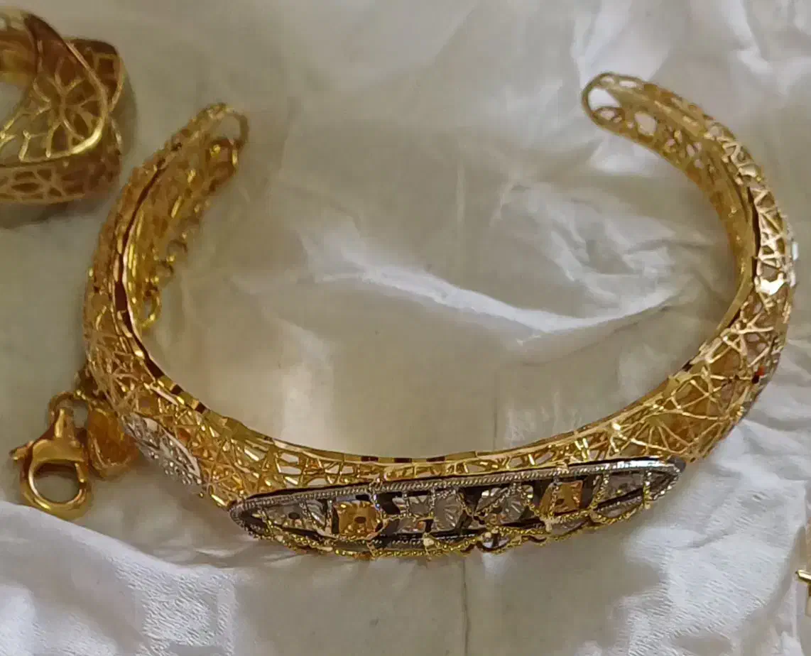 طلا|جواهرات|جهرم, |دیوار