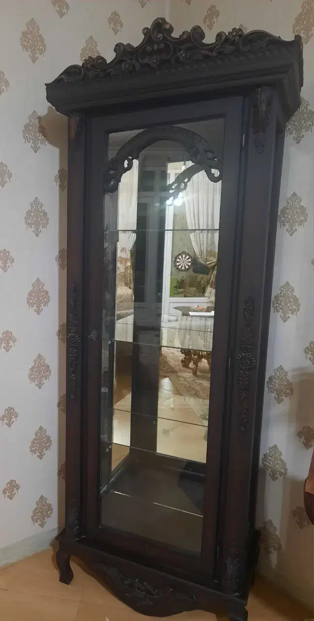 ویترین در حد نو|بوفه، ویترین، کنسول|قم, زنبیل آباد|دیوار