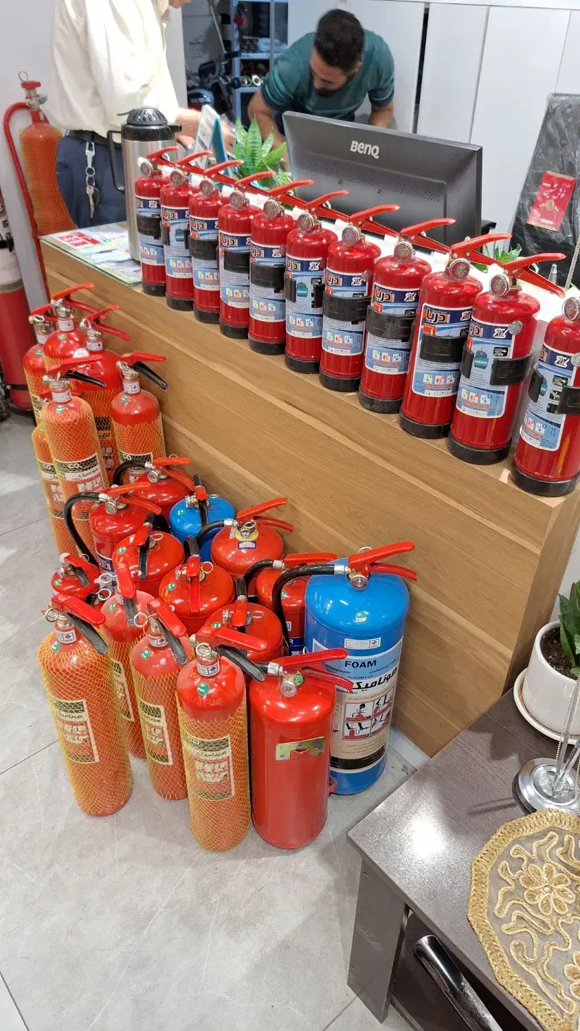 خرید پ فروش انواع کپسولهای صنعتی .آتش نشانی|عمده‌فروشی|باغ ملک, |دیوار