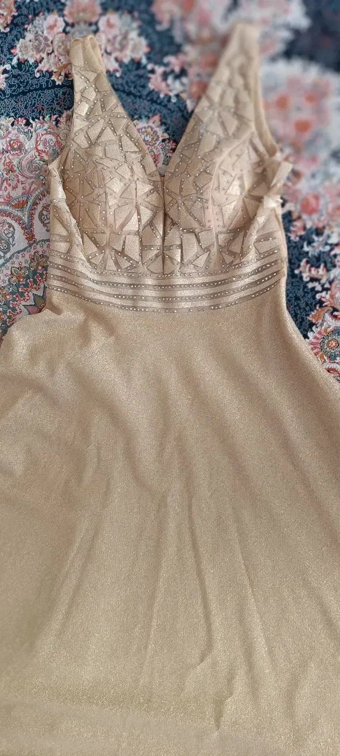 لباس مجلسی فقط یک بار پوشیده شده|لباس|خوی, |دیوار