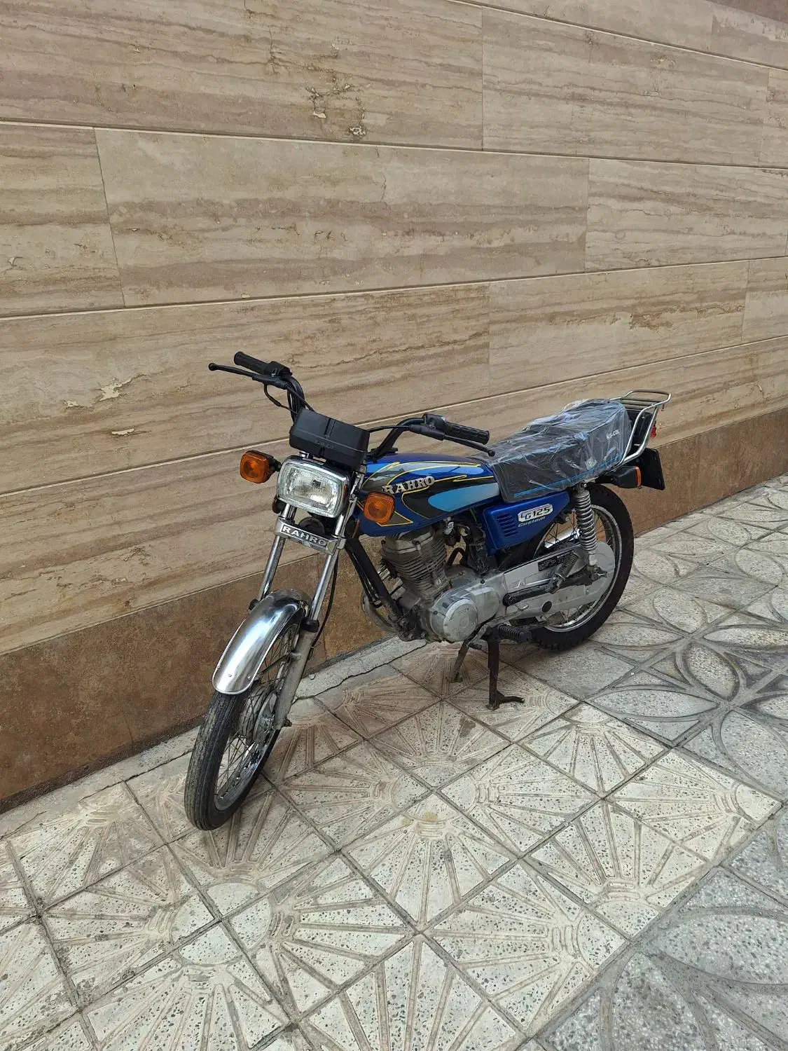 رهرو ۹۵ در حد صفر|موتورسیکلت|پیشوا, |دیوار