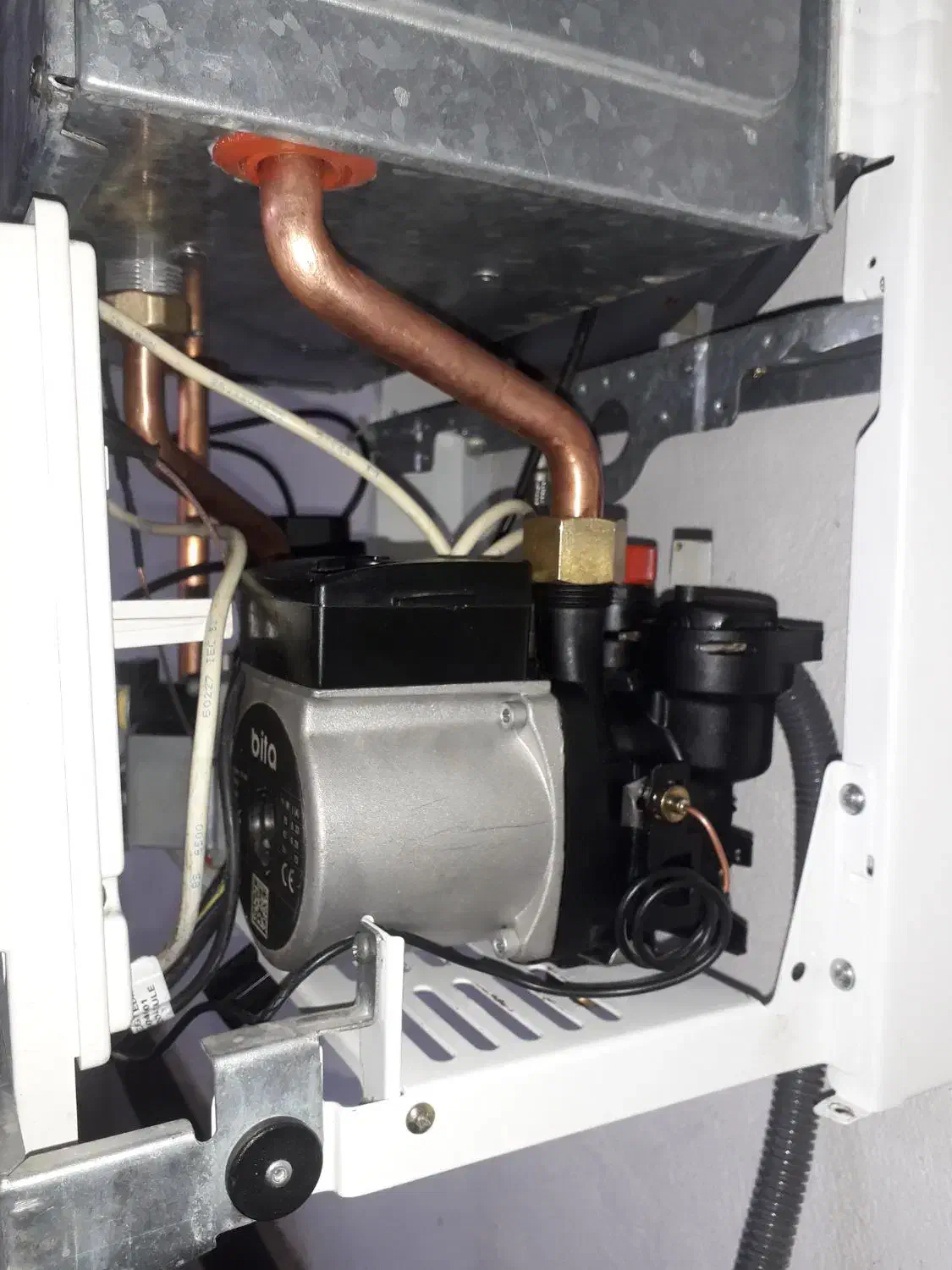 سرویس و تعمیرات پکیچ دیواری|خدمات پیشه و مهارت|قائم‌شهر, |دیوار