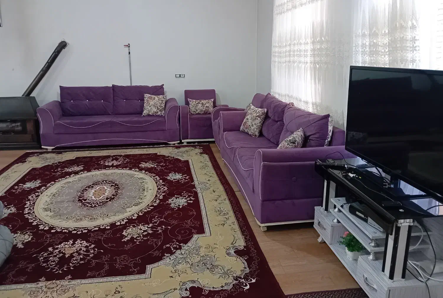 مبل ۸ نفره|مبلمان خانگی و میز عسلی|خوی, |دیوار