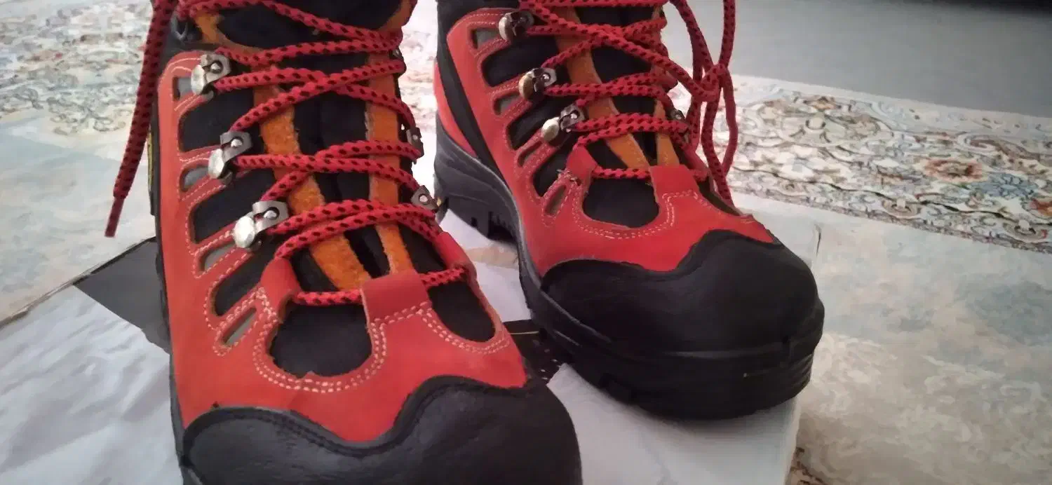 کتونی کوهنوردی آرگامون|کوهنوردی و کمپینگ|کرج, اصفهانی‌ها|دیوار