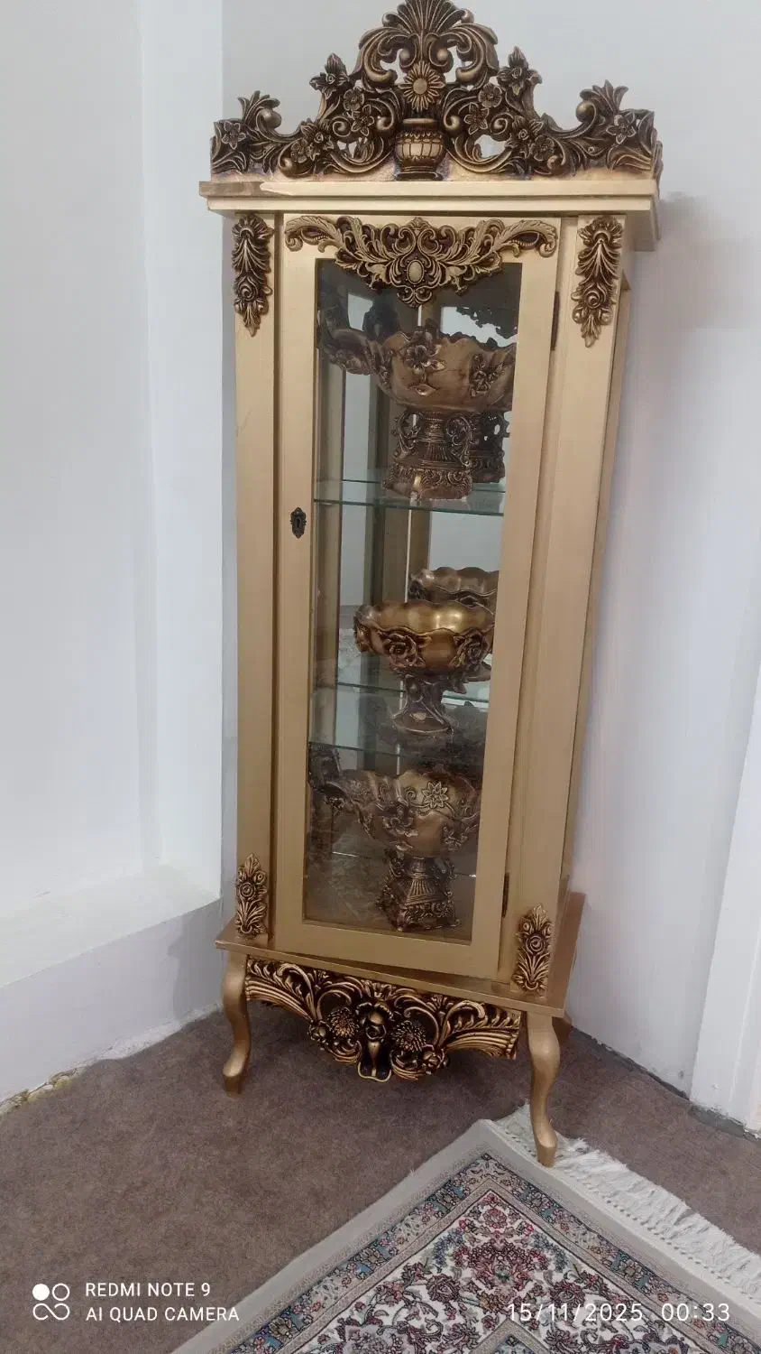 بوفه سلطنتی با وسایل|بوفه، ویترین، کنسول|شیراز, حافظیه|دیوار