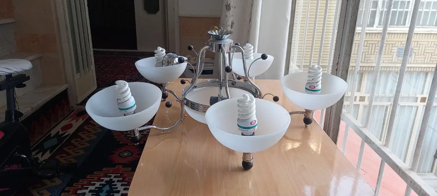 لوستر ۵ حبابی|لوستر و چراغ آویز|قم, پشت انبار نفت|دیوار