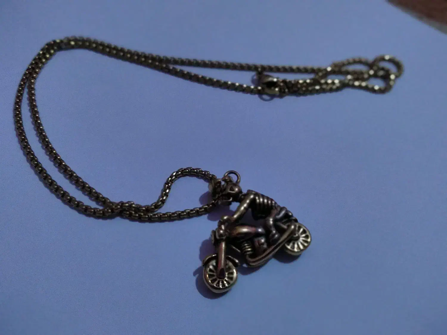 زنجیر ها|جواهرات|جوانرود, |دیوار