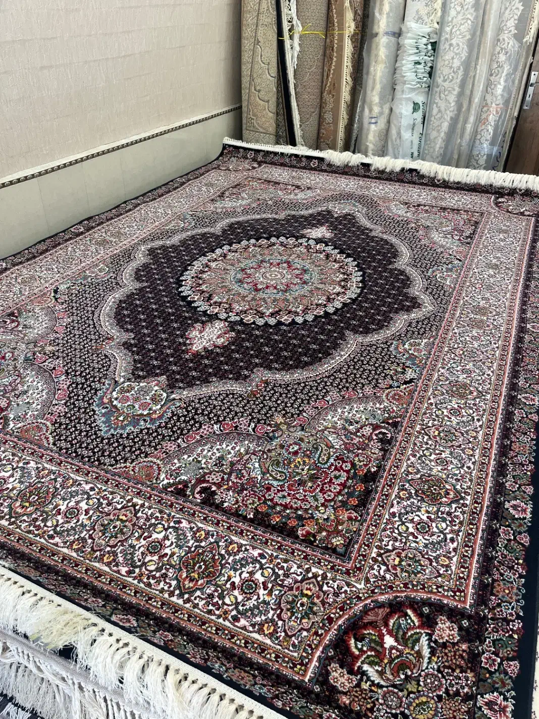 سه جفت فرش ۷۰۰شانه اصل۶متری نو اکبند|فرش|خوی, |دیوار