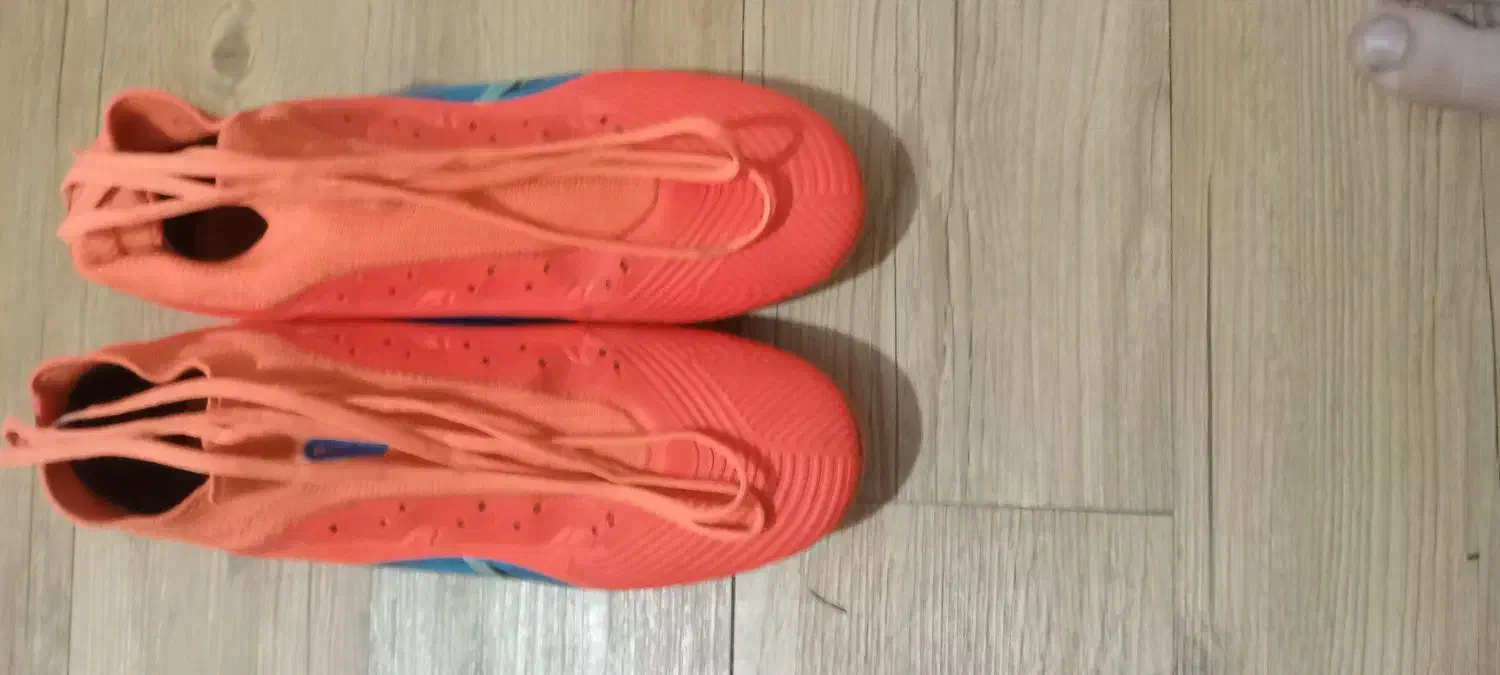 استک فوتبالی|کیف، کفش، کمربند|ری, جوانمرد قصاب|دیوار