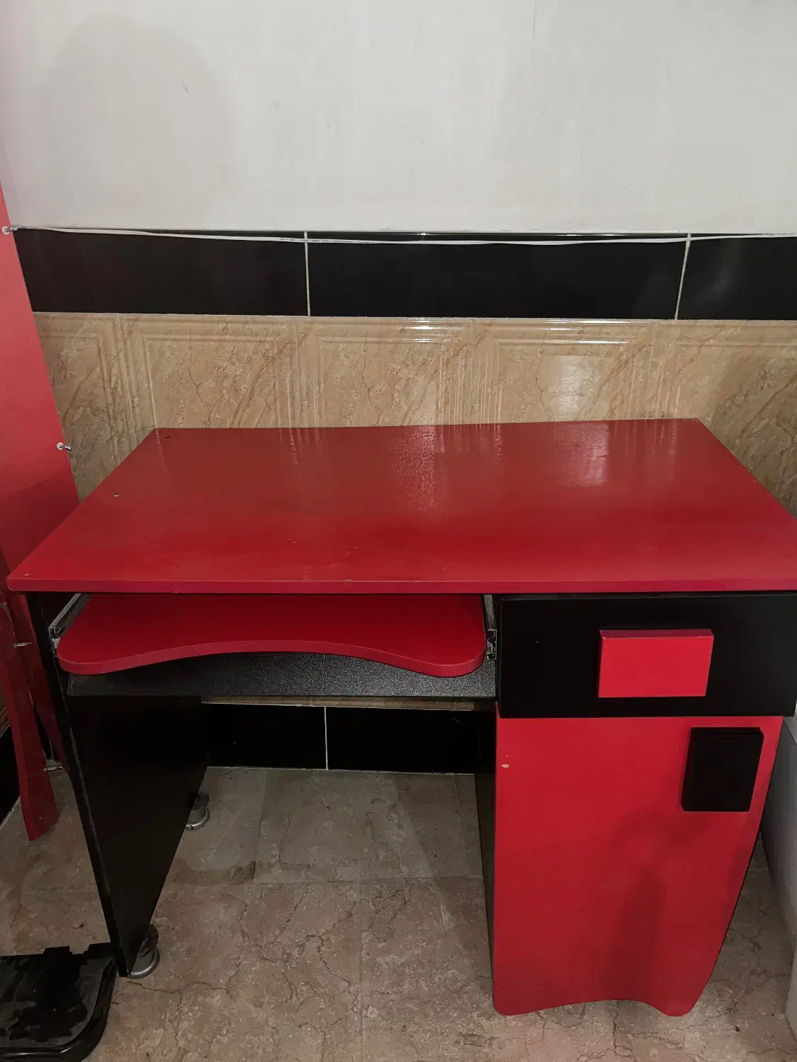 میز تحریر|میز تحریر و کامپیوتر|مشگین شهر, |دیوار