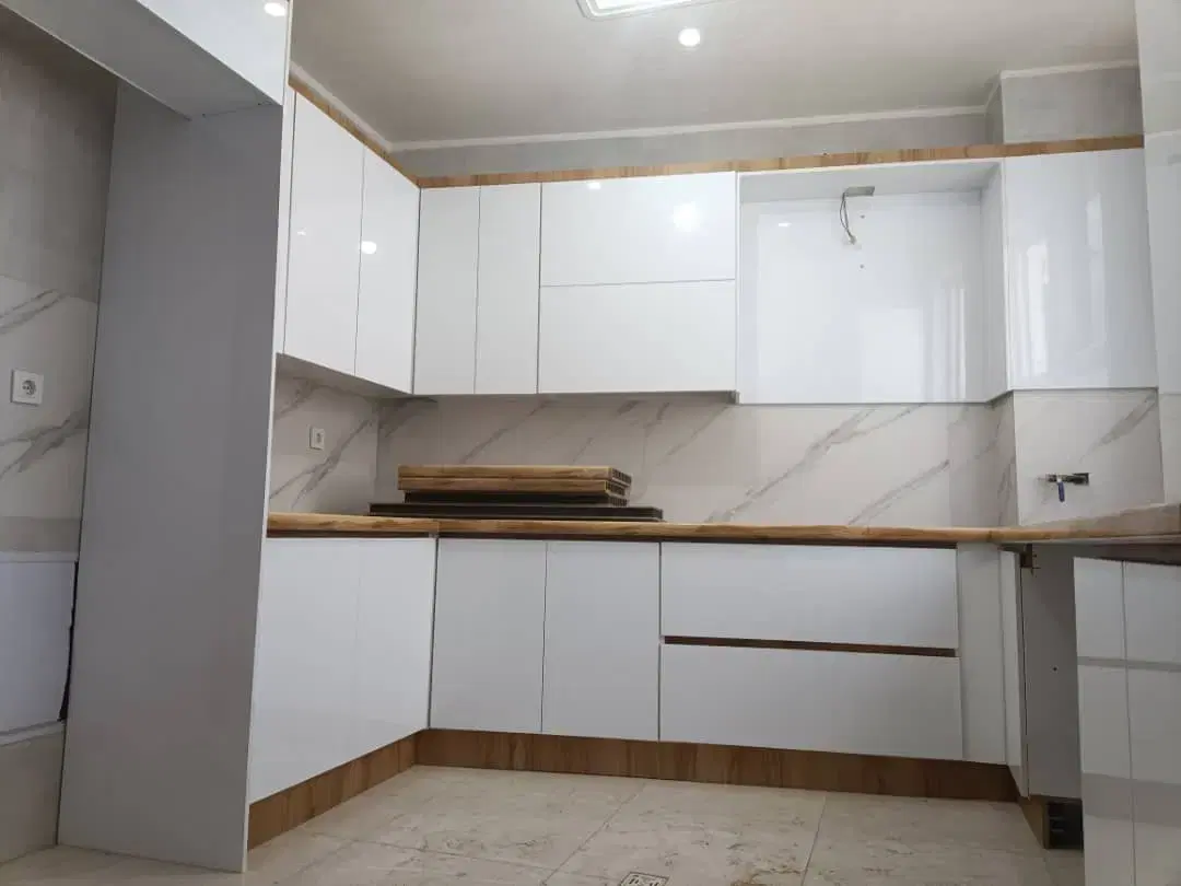 10متر کابینت آشپزخانه هایگلاس برندyildiz+تاج پاخور|مصالح و تجهیزات ساختمان|تهران, شهرک چیتگر|دیوار