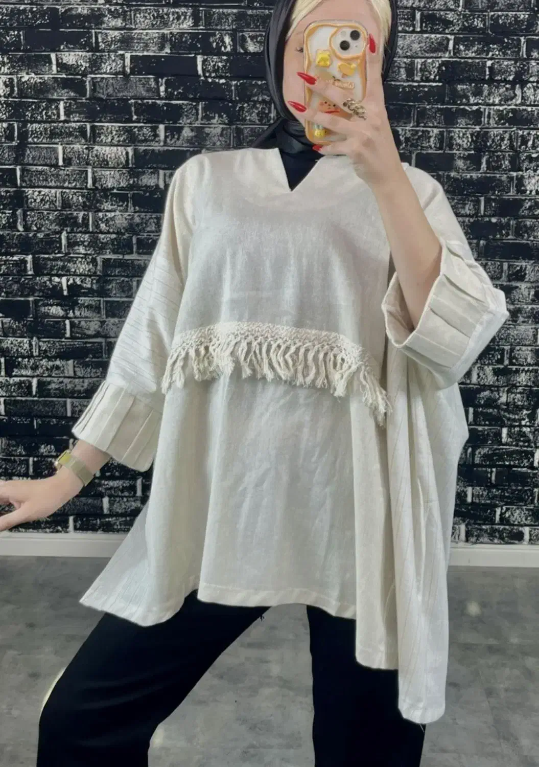 مانتو کرمی|لباس|بوکان, |دیوار