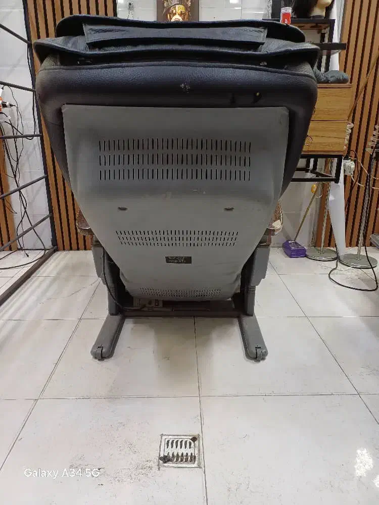 صندلی ماساژور|آرایشگاه و سالن‌های زیبایی|بندرعباس, |دیوار