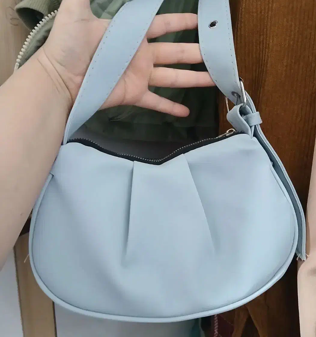 کیف|کیف، کفش، کمربند|دورود, |دیوار