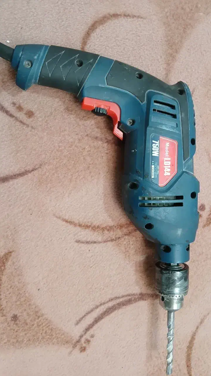 دریل|پنکه و تصفیه‌کنندهٔ هوا|ازنا, |دیوار