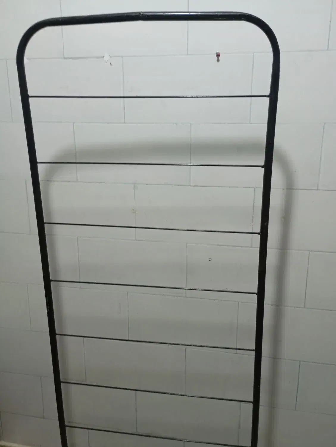 رگال|بندرخت و رخت‌آویز|یاسوج, |دیوار