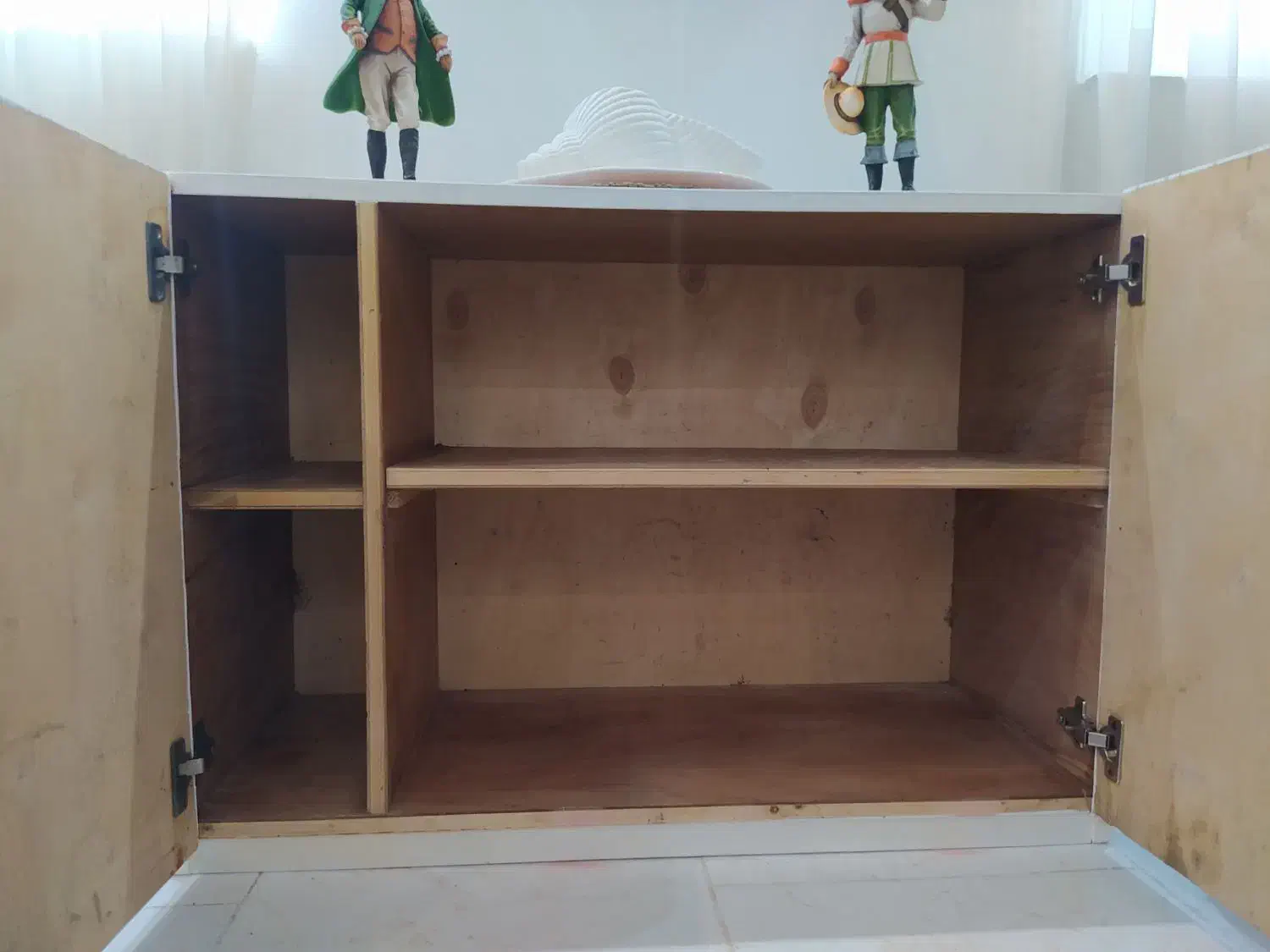 کمد|جاکفشی، کمد، دراور|رشت, کوی مهر|دیوار