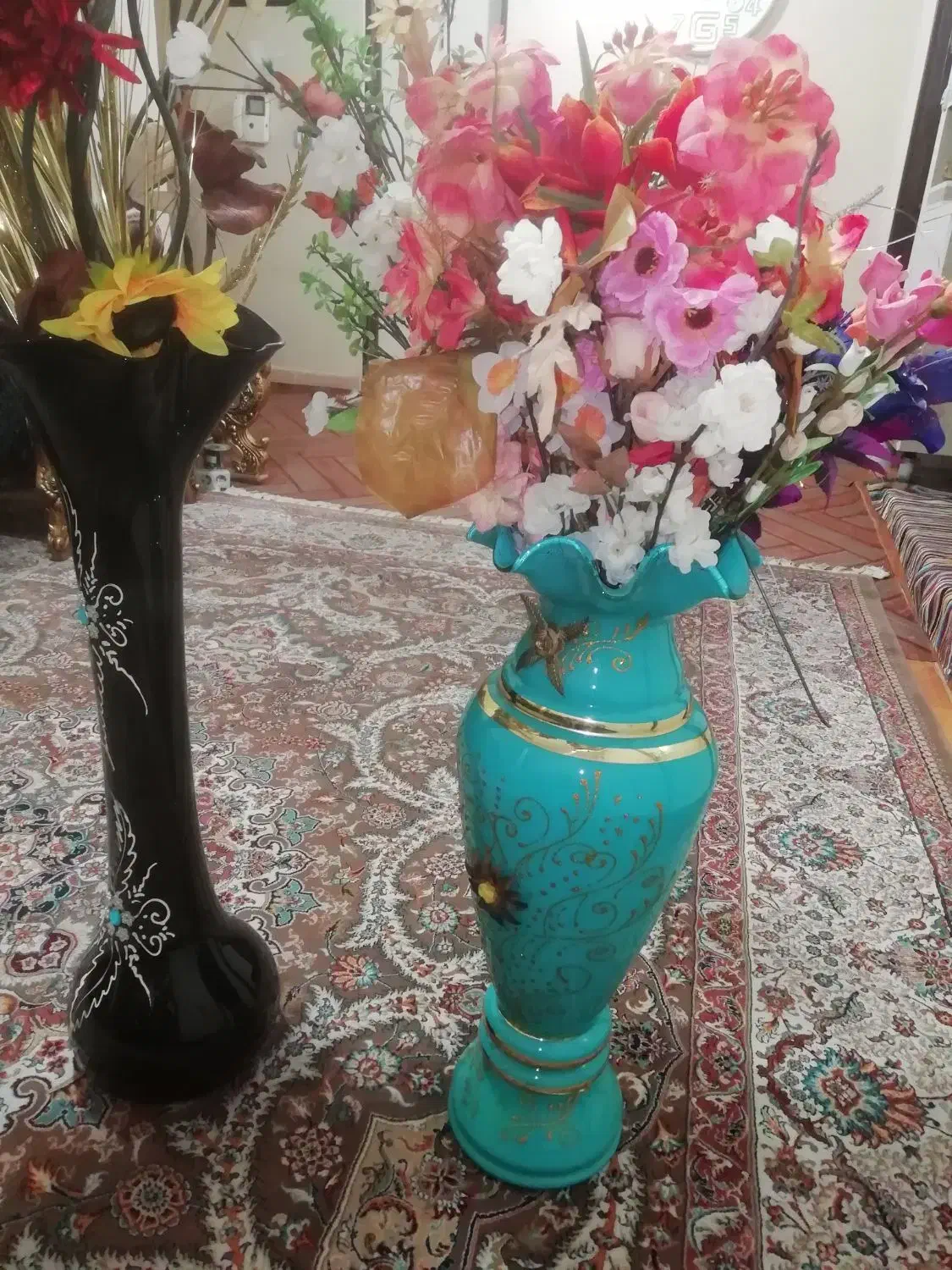 گل و گلدان|گل مصنوعی|رباطکریم, رباطکریم|دیوار