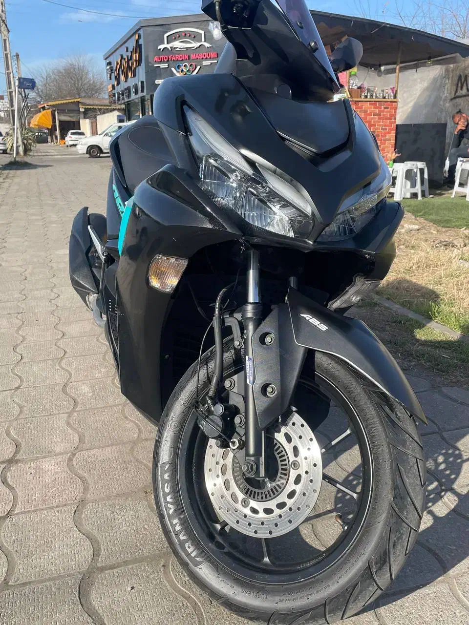 موتور آیروکس|موتورسیکلت|رشت, گلسار|دیوار