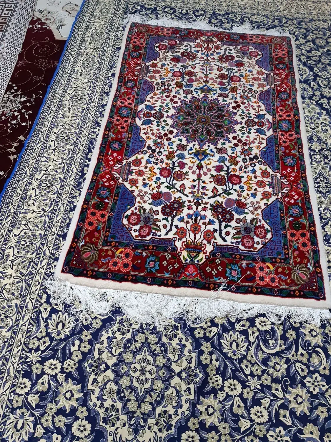 فرش دستبافت|فرش|اندیشه, شهرک مریم|دیوار