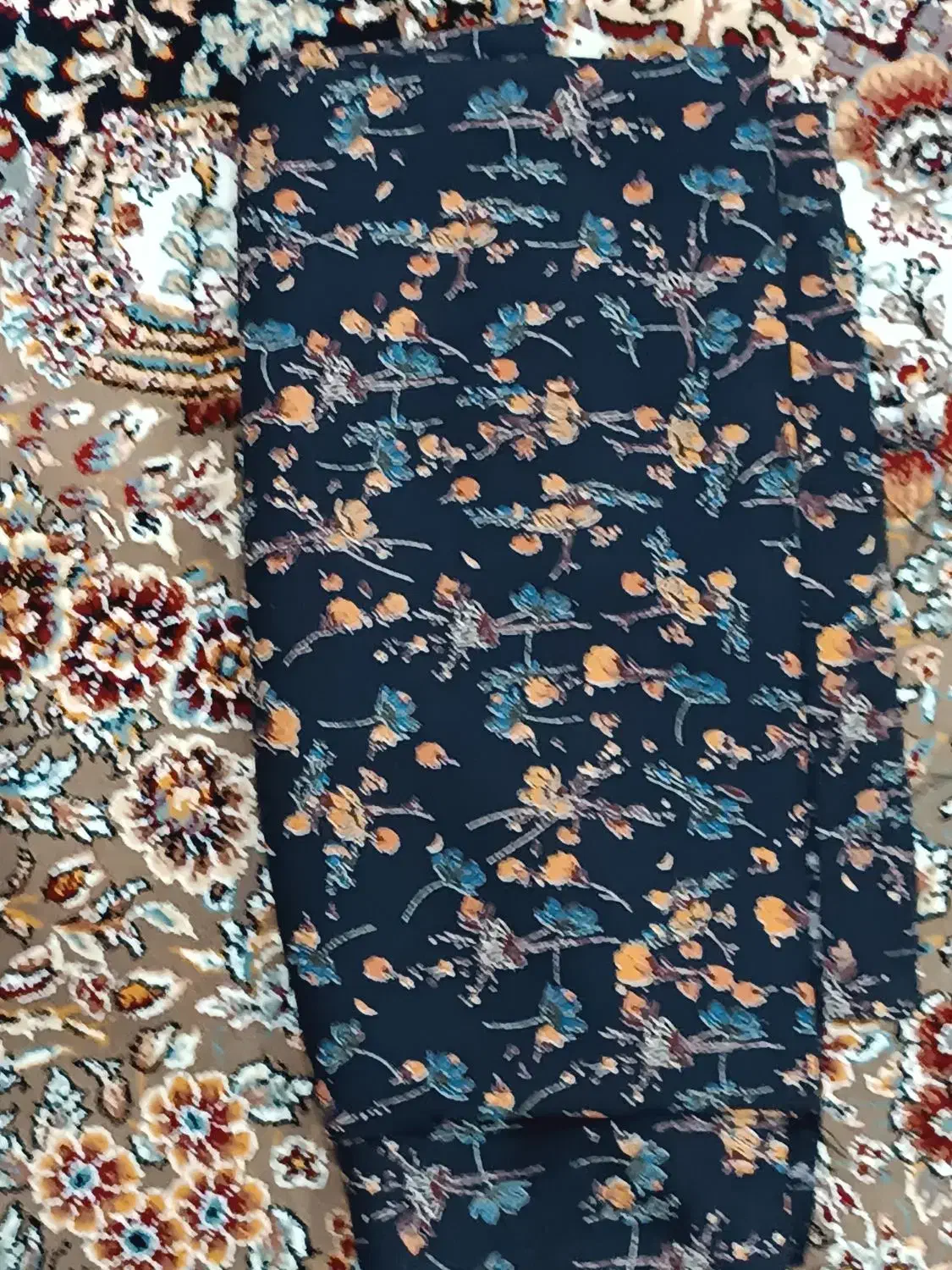 نخ قیمت 450-550ژوژ750|لباس|بانه, |دیوار