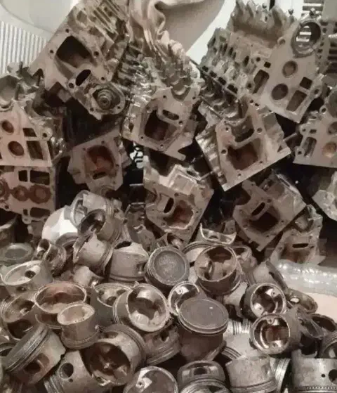 سرسیلندر|قطعات یدکی و لوازم جانبی|شیراز, محراب|دیوار