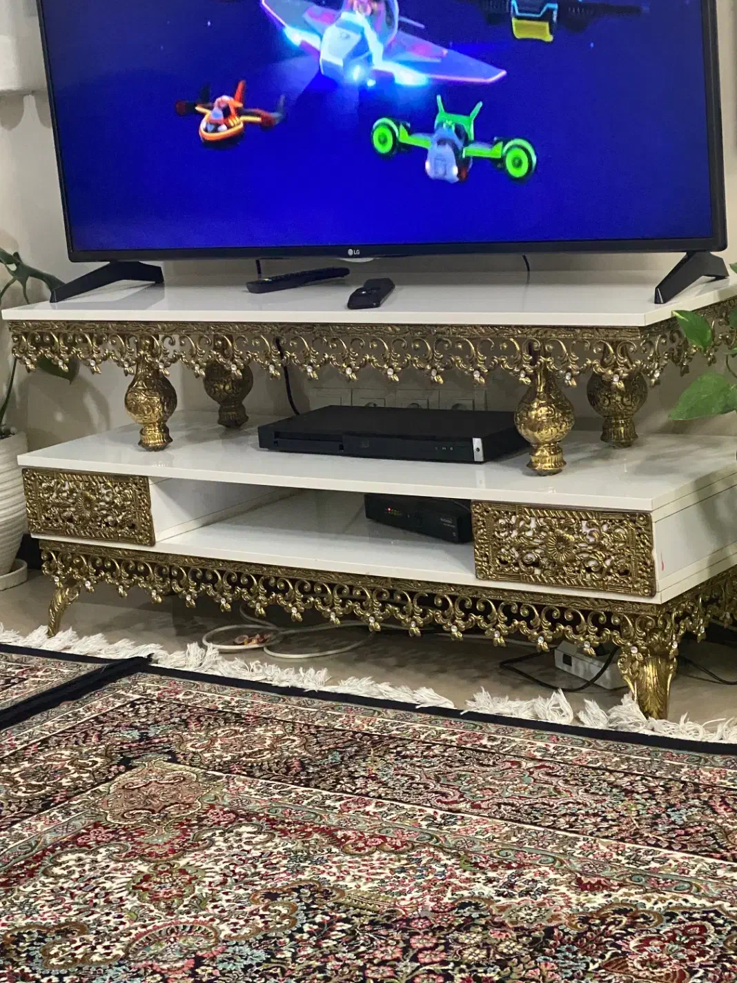 آیینه شمعدان و میز تی وی|آینه|پاکدشت, پاکدشت (مامازند)|دیوار