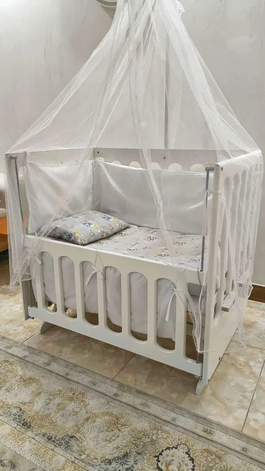 تخت کنار مادر|تخت و صندلی بچه|رشت, دیلمان|دیوار