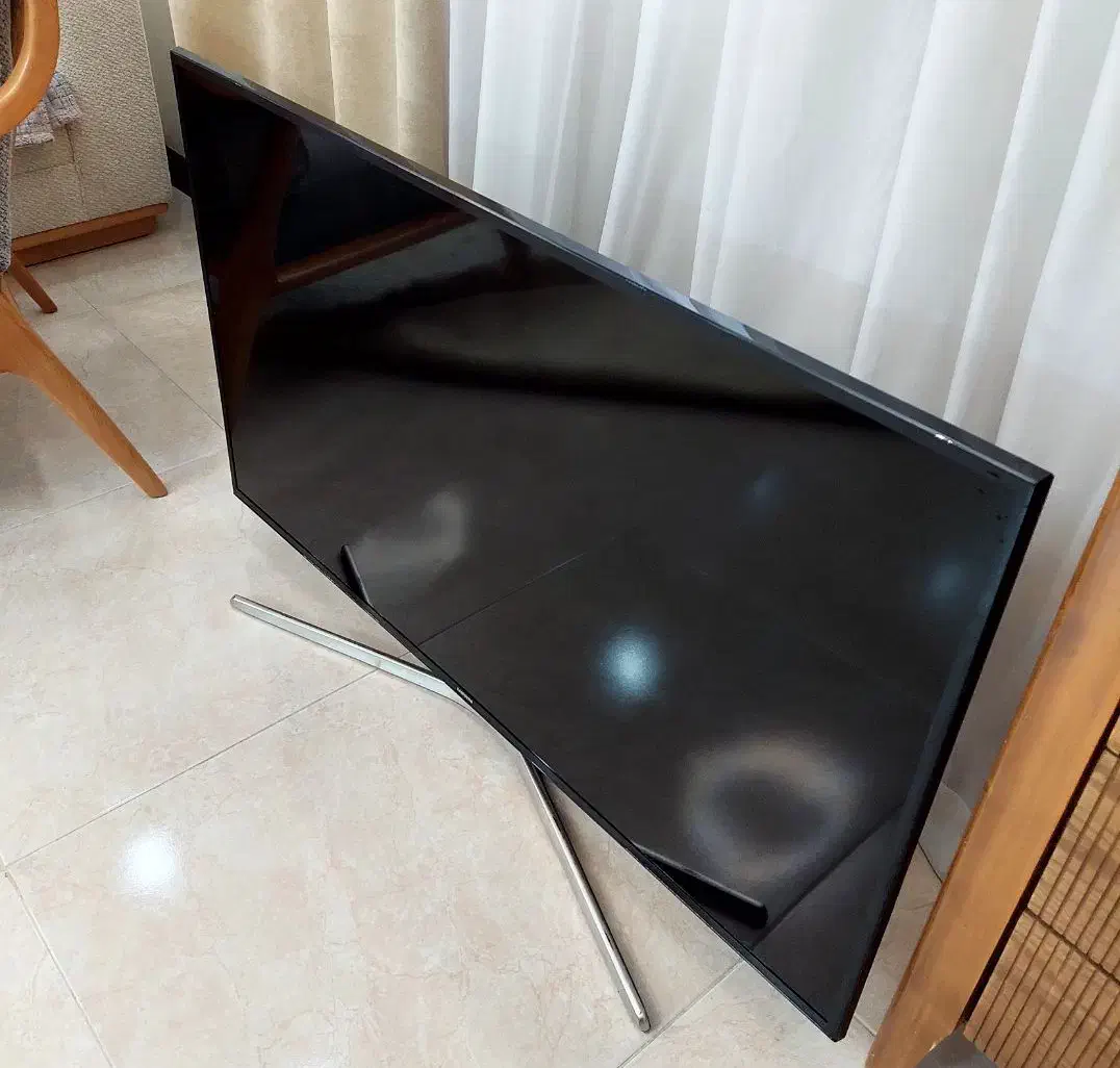 ال ای دی سامسونگ ۵۰ اینچ هوشمند فورکی در حد نو|تلویزیون و پروژکتور|فردیس, قریشی|دیوار