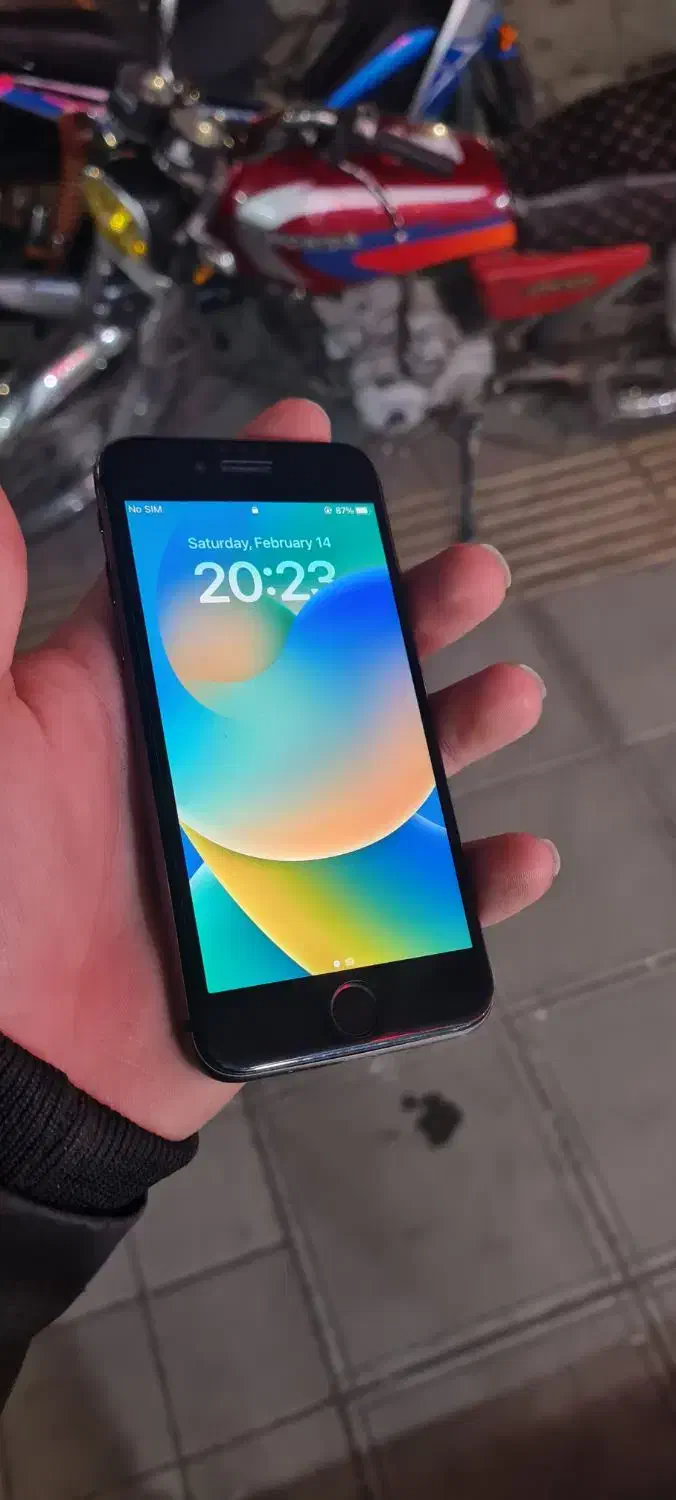 ایفون ۸|موبایل|سبزوار, ولیعصر (نجار آباد)|دیوار