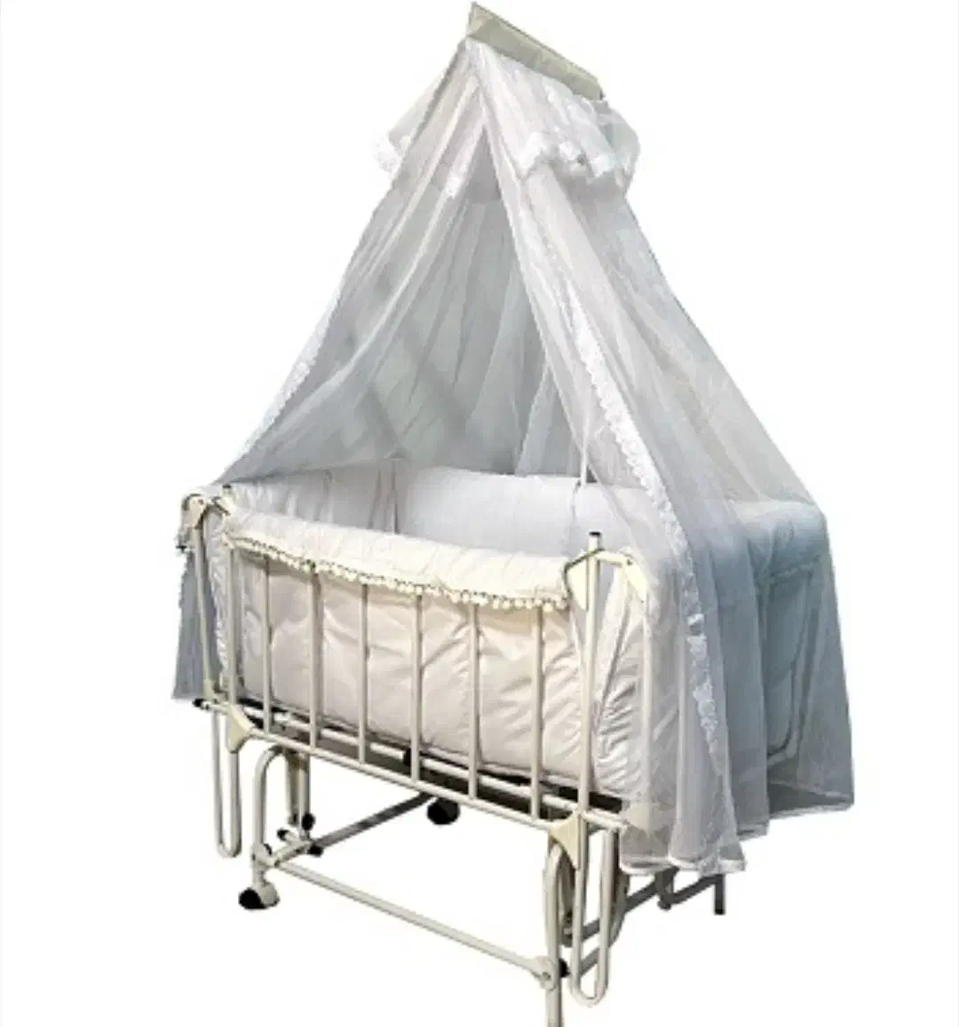 گهواره و تخت کنار مادر|تخت و صندلی بچه|زاهدان, |دیوار