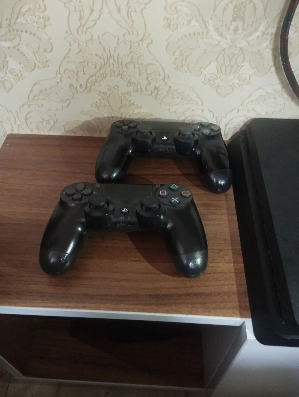 ps4 slim 1TB|کنسول، بازی ویدئویی و آنلاین|کرج, کمال‌شهر|دیوار