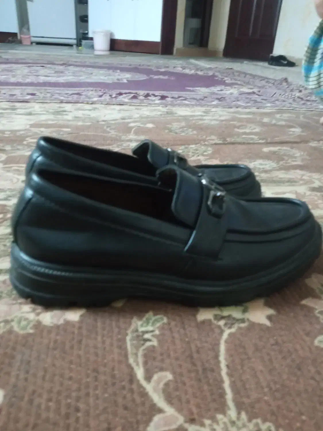 کفش مردانه چرم مصنوعی جنس محکم تمیز کم کار درحدنو|کیف، کفش، کمربند|مشهد, عبادی|دیوار