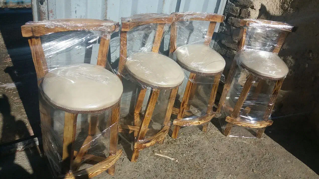 صندلی گرد چوبی ارتفاع بلند|میز و صندلی غذاخوری|شهریار, شهرک شاهد|دیوار