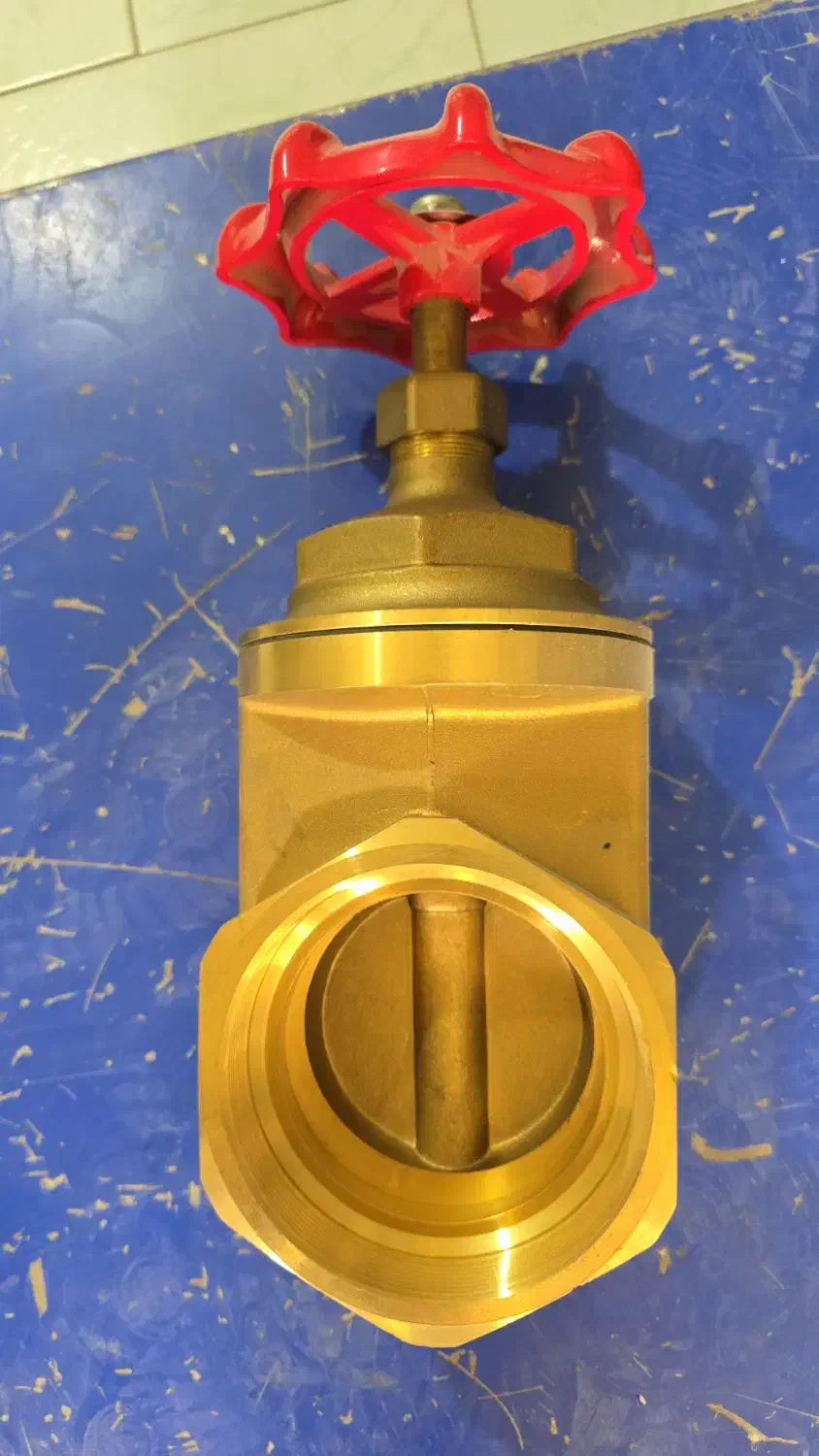 شیرفلکه برنجی ۴اینچ و شیر تکضرب ۴اینچ|مصالح و تجهیزات ساختمان|جم, |دیوار