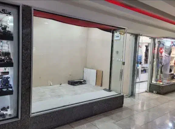 اجاره دفتر کار /تاپ لوکیشن برج کاوه/|اجارهٔ مغازه و غرفه|اصفهان, شیخ اشراق|دیوار