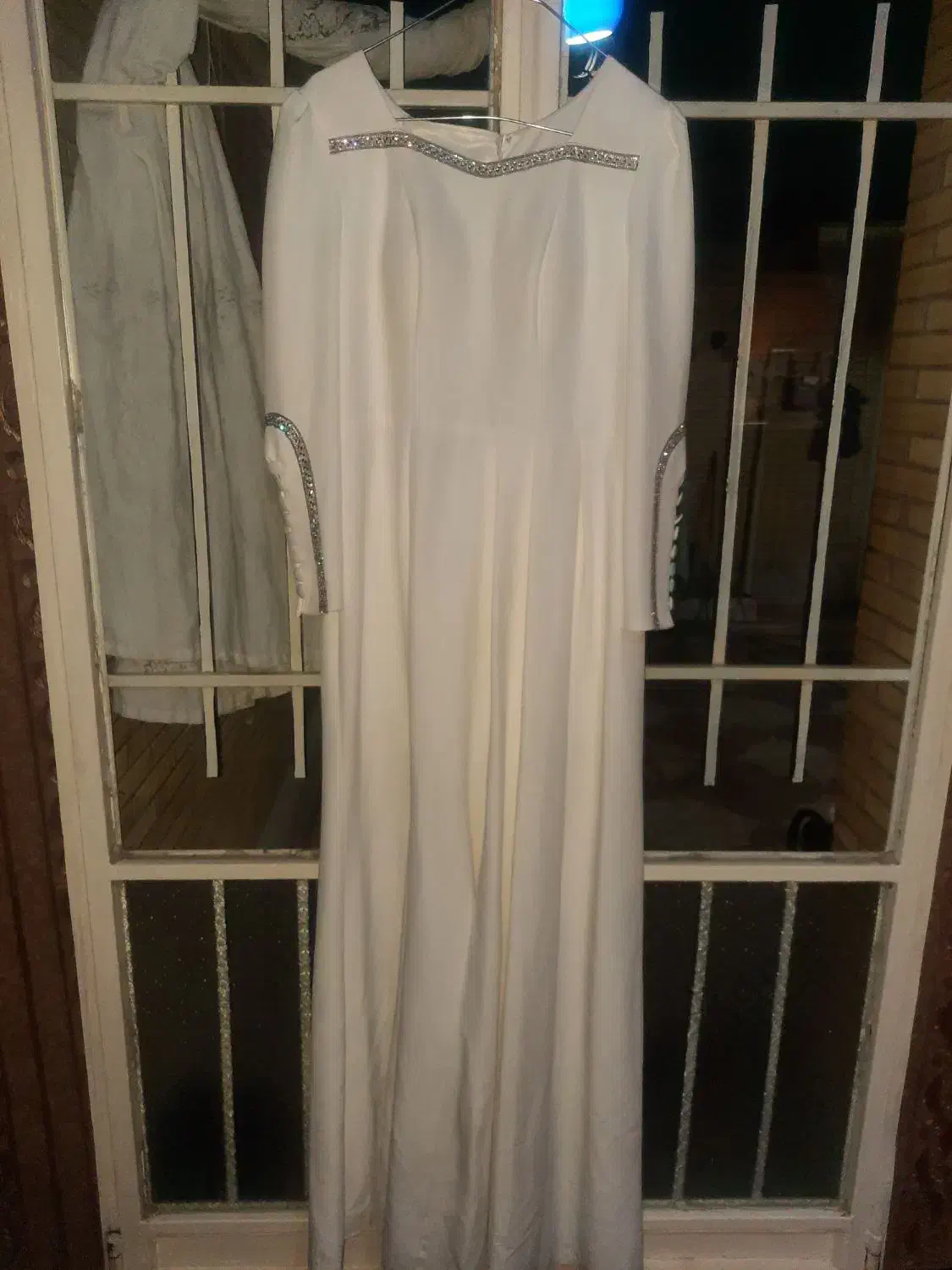 لباس مجلسی|لباس|شیراز, تندگویان|دیوار