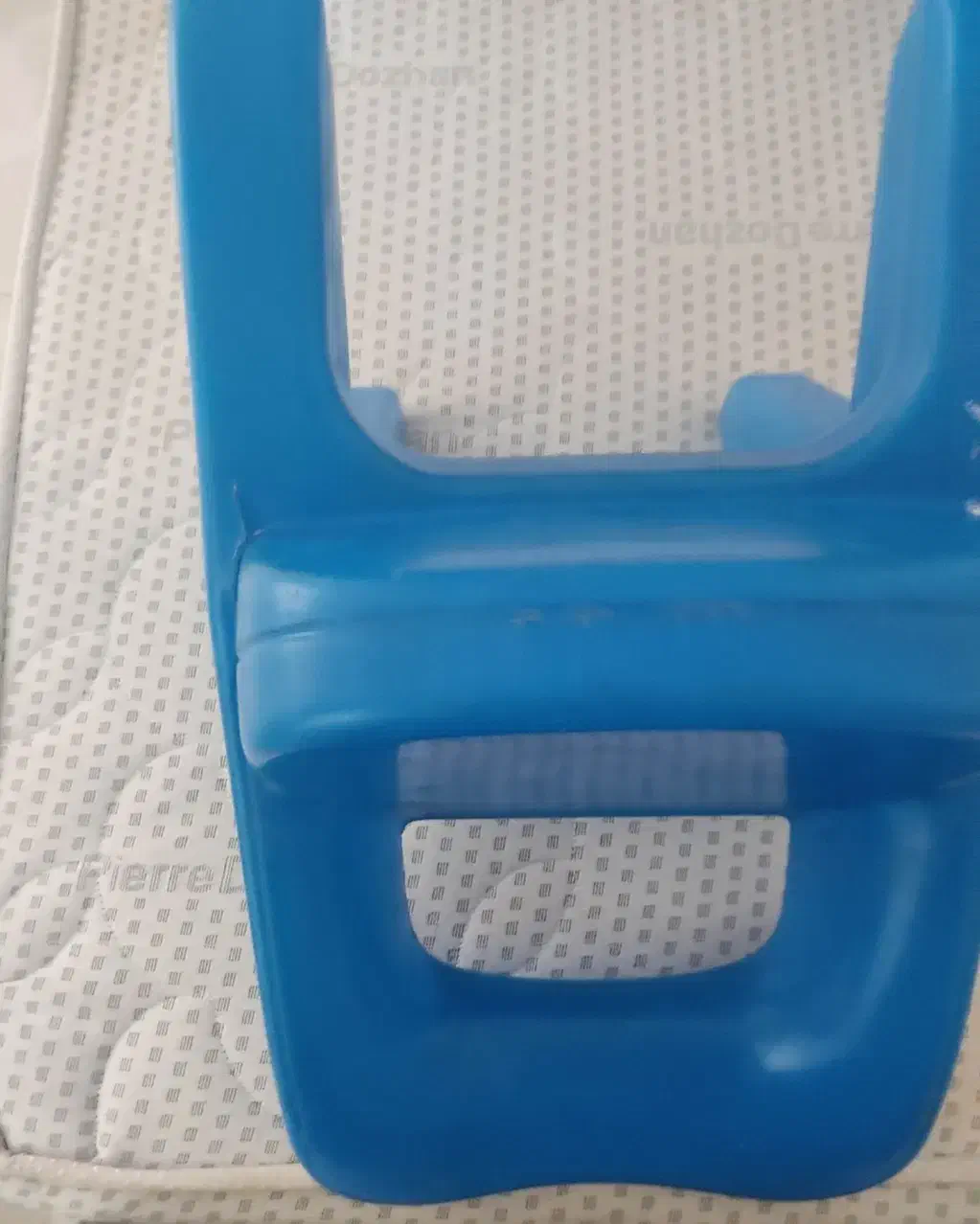 صندلی|صندلی و نیمکت|قم, بنیاد|دیوار