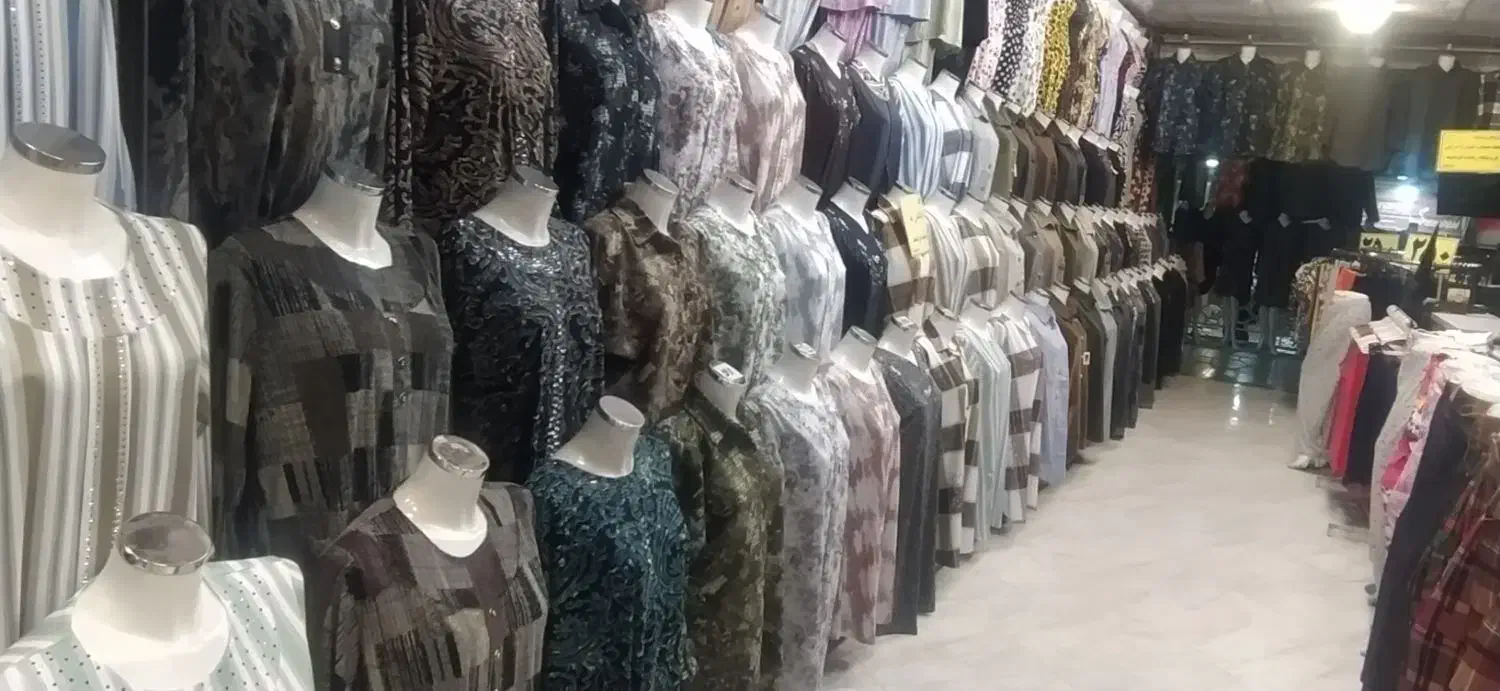 مانکن زنانه|فروشگاه و مغازه|ری, سرتخت|دیوار