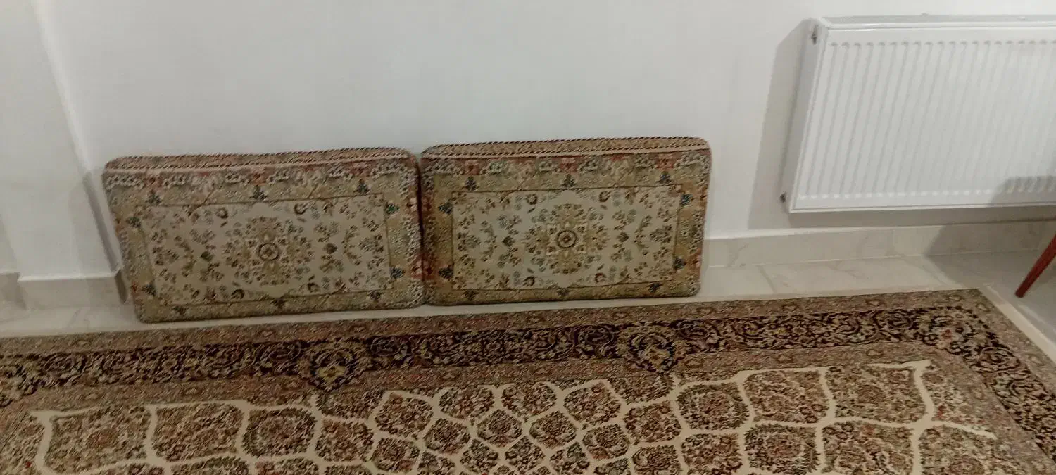 پشتی|پشتی|سنندج, |دیوار