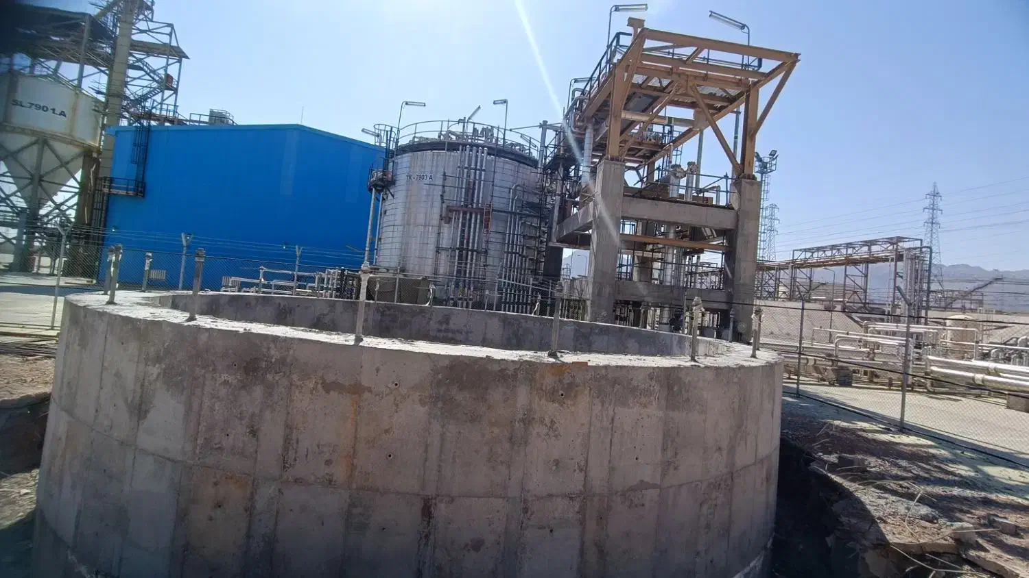 کارگر عملیات خاکی و آرماتوربندی|استخدام معماری، عمران و ساختمانی|شاهین‌شهر, برخوار غرب|دیوار